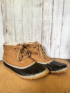 JBU Duck Boots Size 9M Nala Hiking Leather High Top Lace Up Faux Fur Outdoor